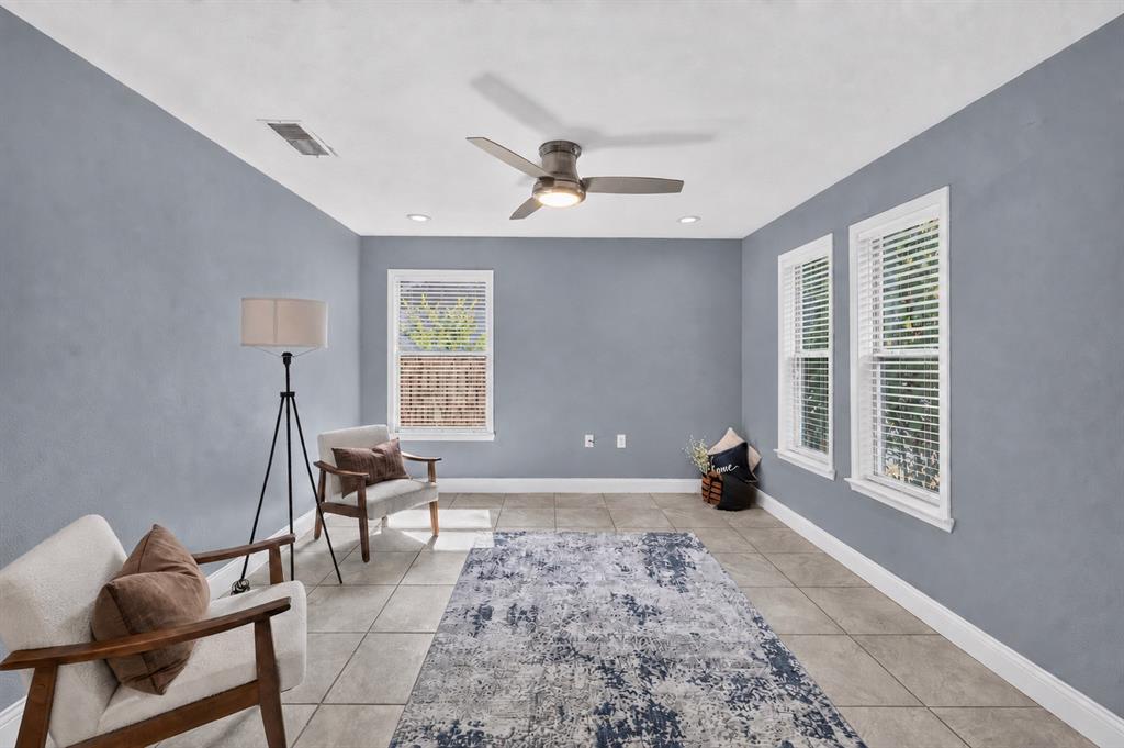 1422 Elmwood Avenue Property Photo 8