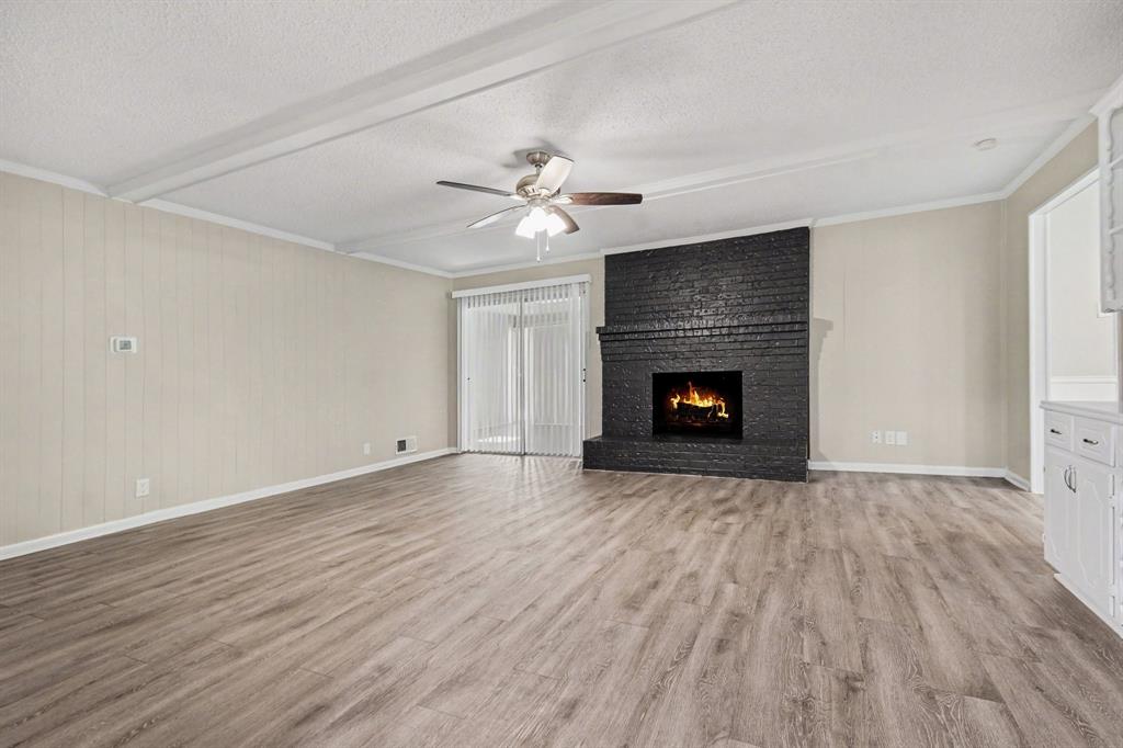 914 Bromwich Street Property Photo 4
