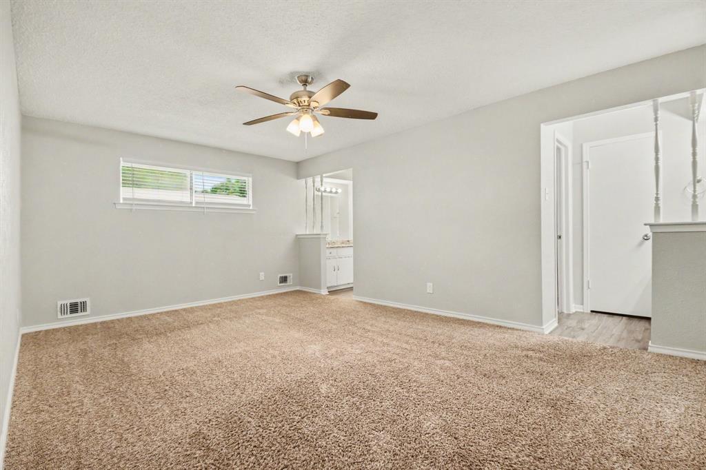 914 Bromwich Street Property Photo 14