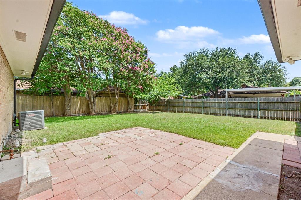 914 Bromwich Street Property Photo 23
