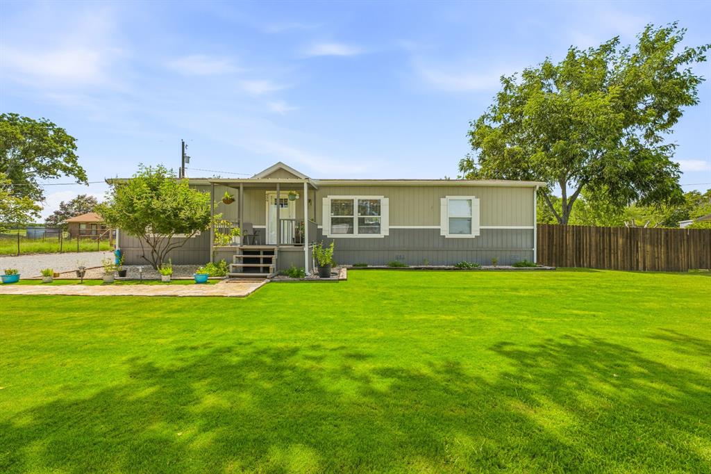 936 Apache Drive Property Photo 1