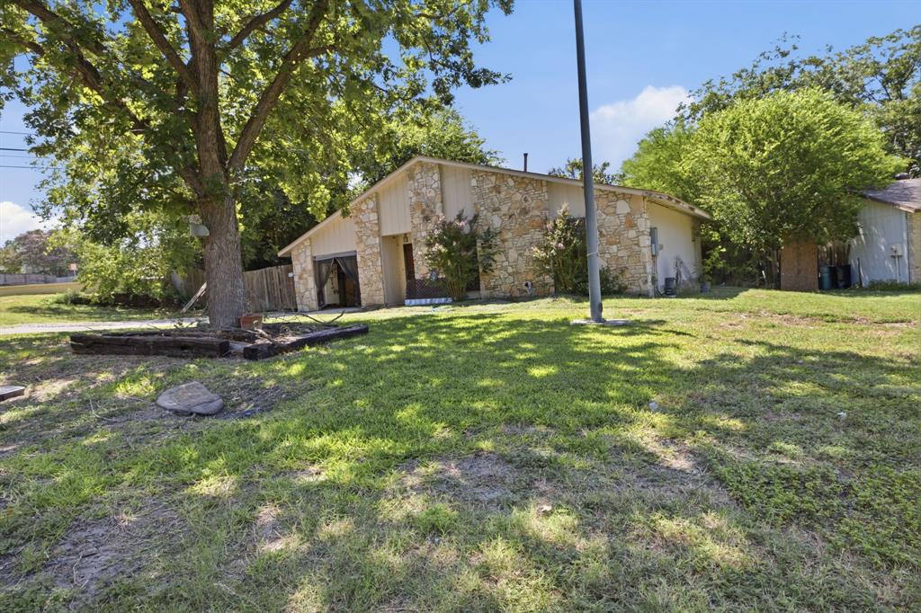12101 Wilderness Trail Property Photo 4