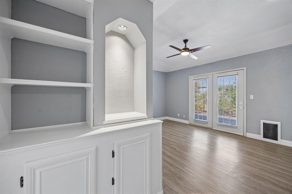 5639 Centeridge Drive Property Photo 13