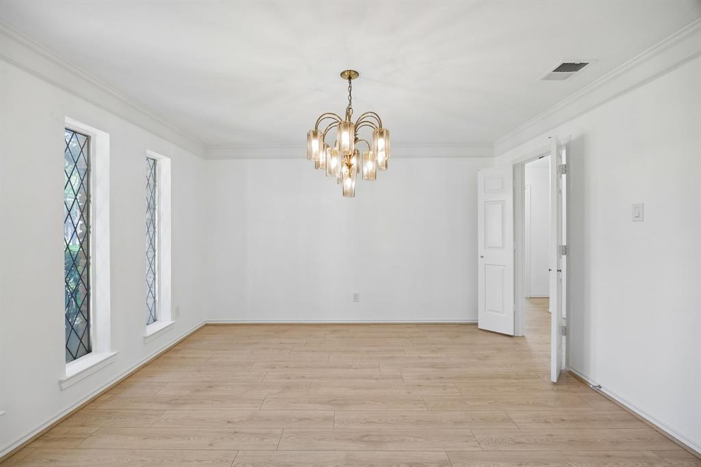 10014 Hickory Crossing Property Photo 7