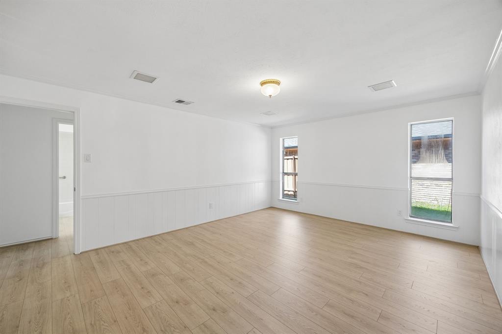10014 Hickory Crossing Property Photo 9
