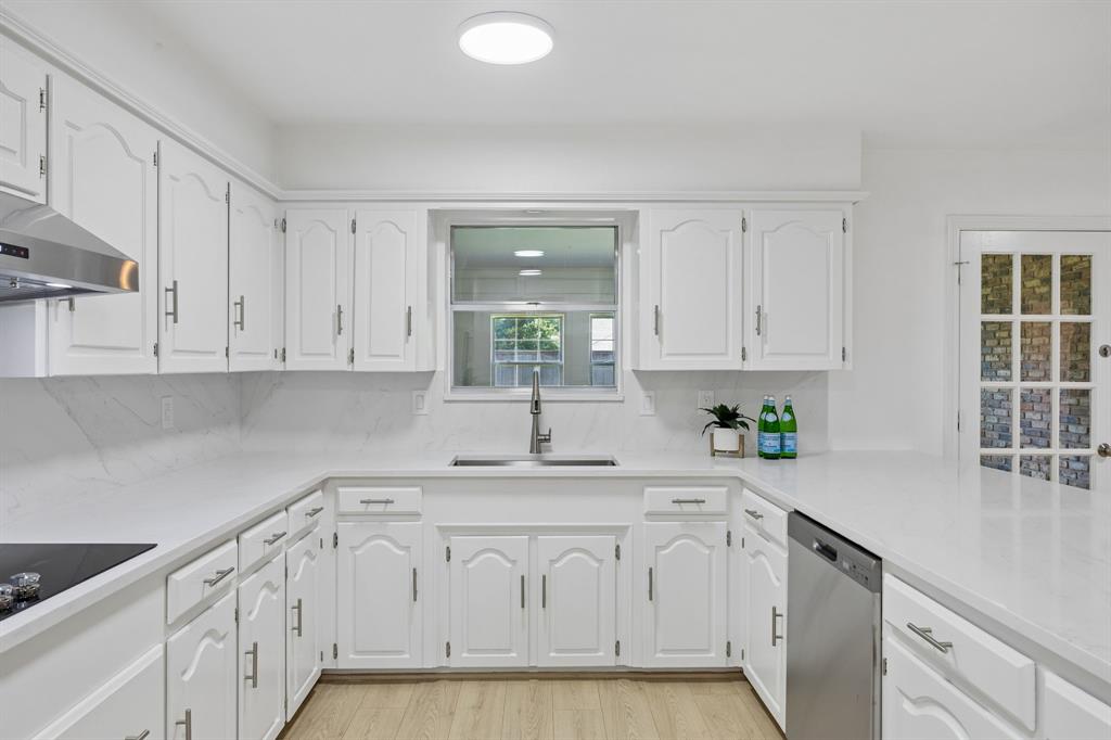 10014 Hickory Crossing Property Photo 15