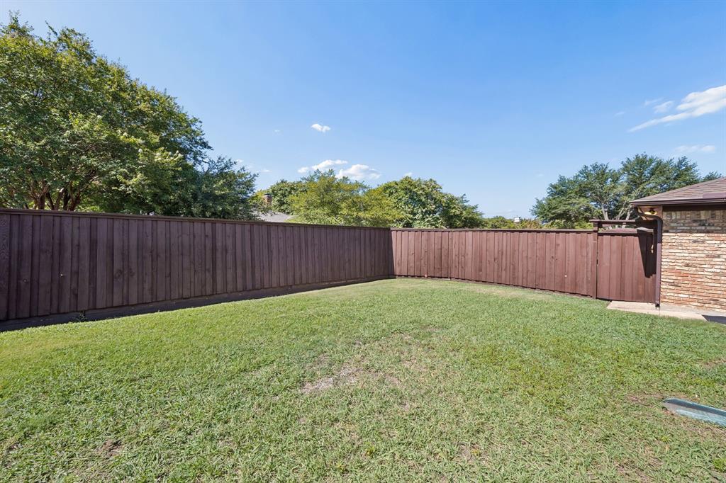 10014 Hickory Crossing Property Photo 29