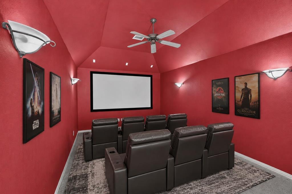 10987 Apple Valley Drive Property Photo 8