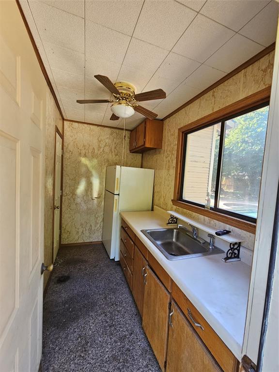 726 S Lindsay Street Property Photo 8