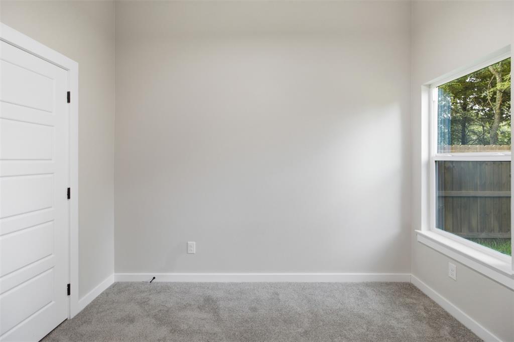 108 Parkside Drive Property Photo 27