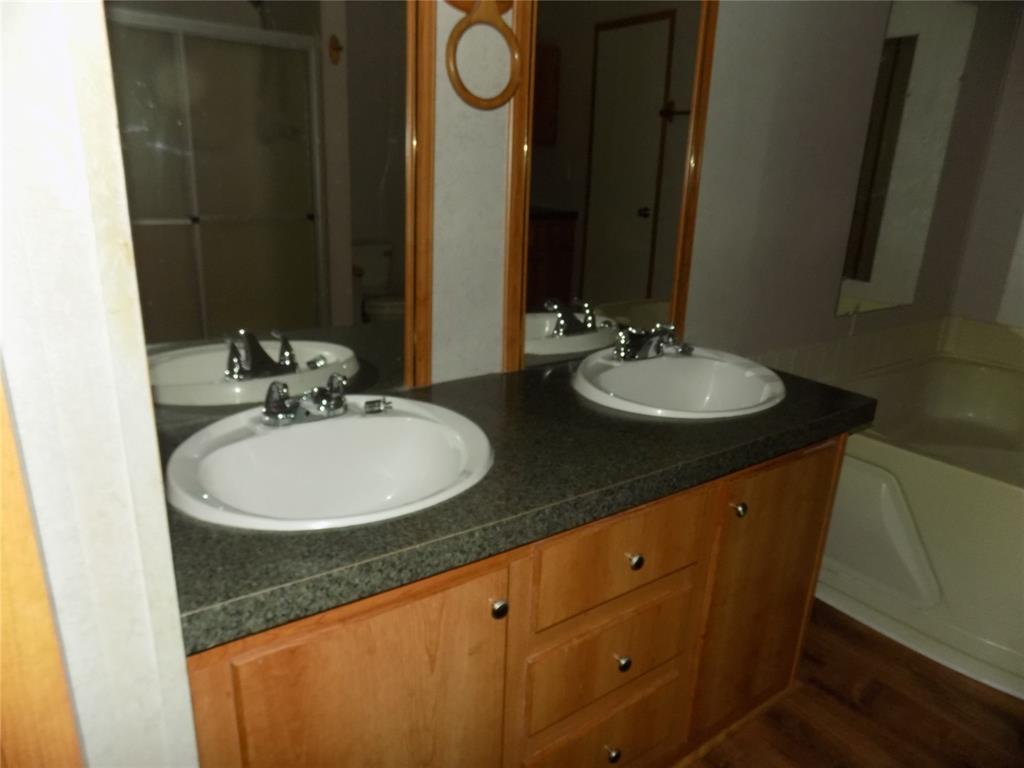 12792 Highway 199 Property Photo 13