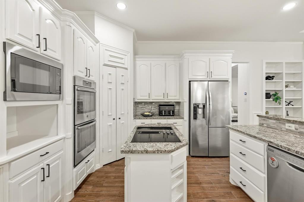 614 Llano Court Property Photo 8