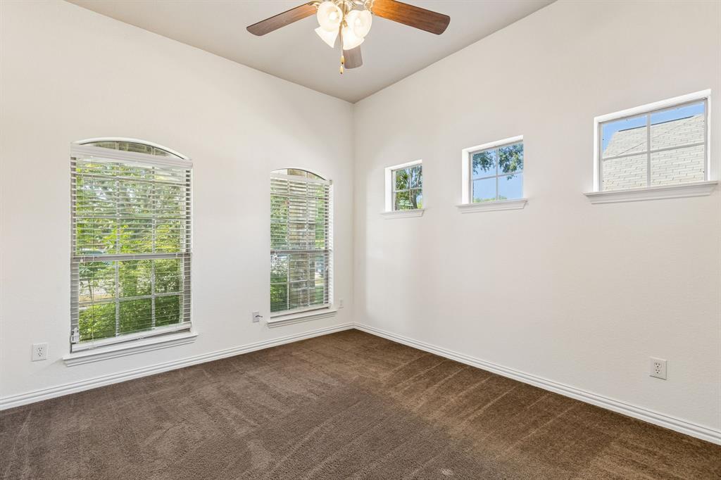 2117 Gregory Creek Drive Property Photo 11
