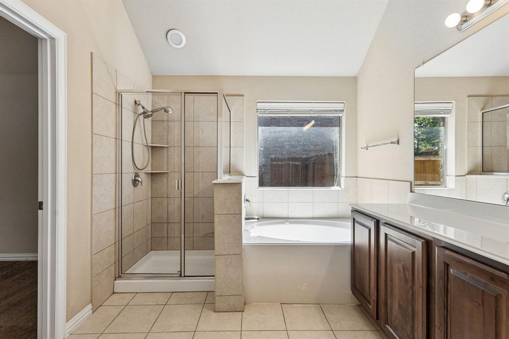 2117 Gregory Creek Drive Property Photo 19
