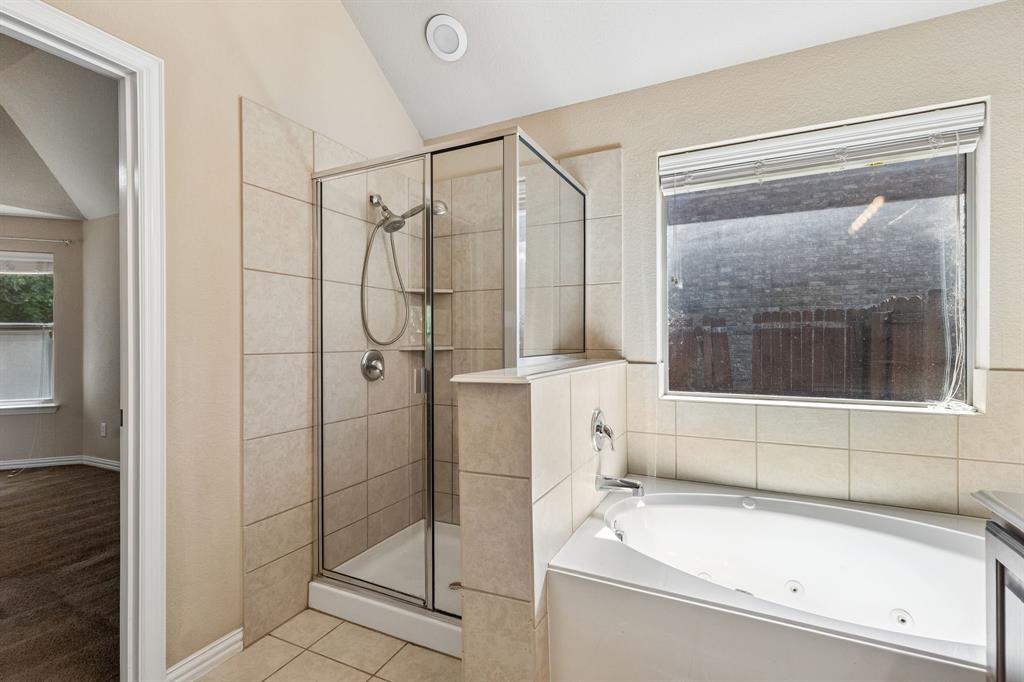 2117 Gregory Creek Drive Property Photo 20