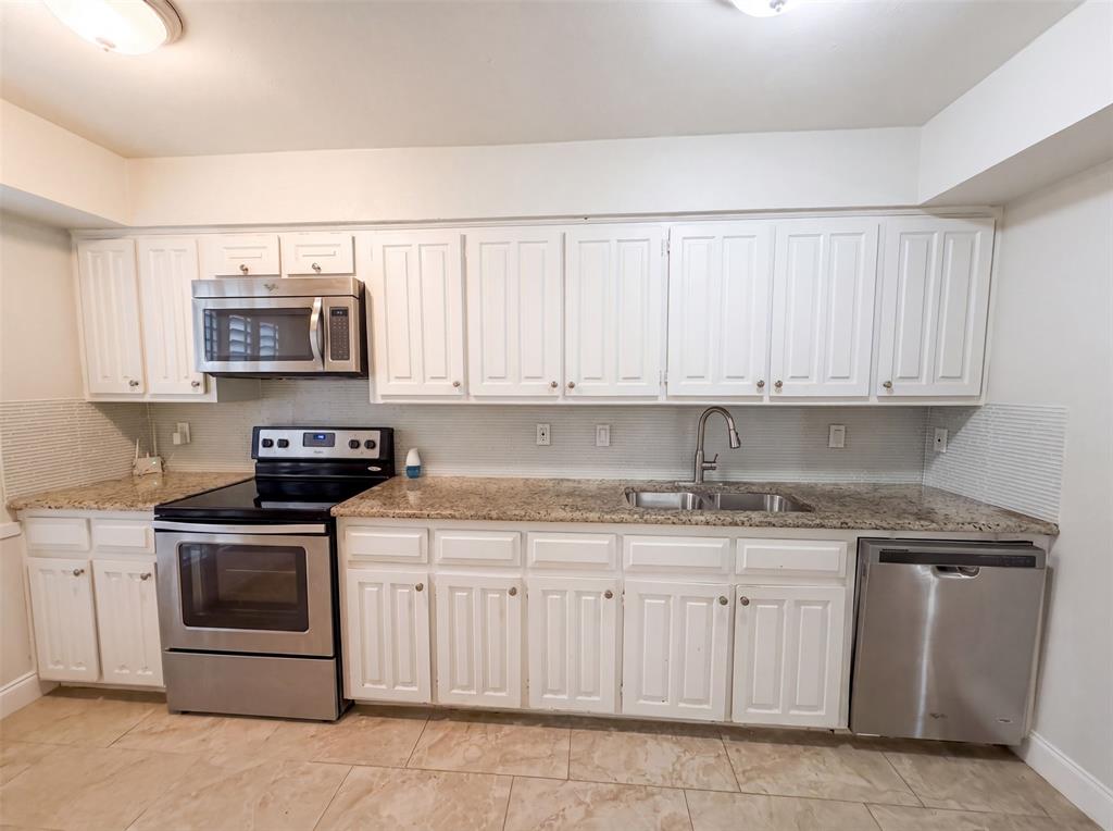 6302 Elder Grove Drive Property Photo 10