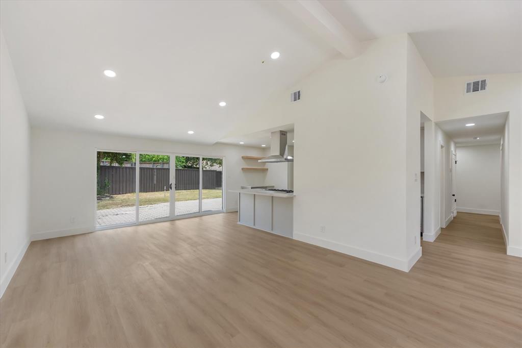 3786 Crown Shore Drive Property Photo 3