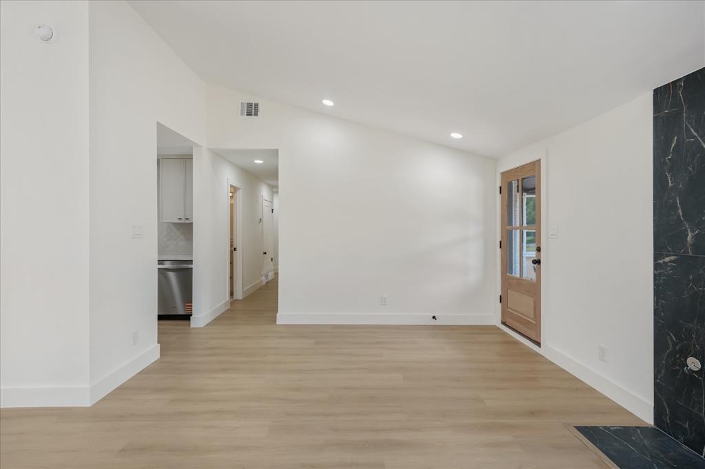 3786 Crown Shore Drive Property Photo 6