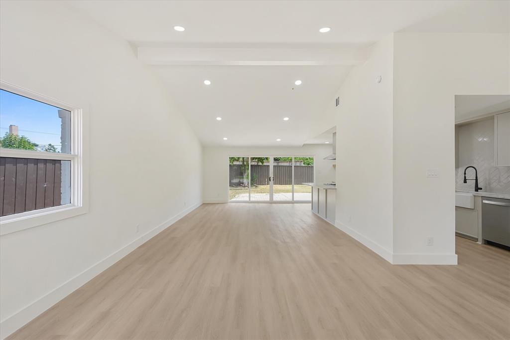 3786 Crown Shore Drive Property Photo 8