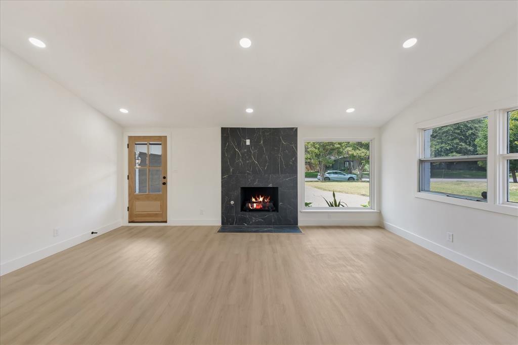 3786 Crown Shore Drive Property Photo 9