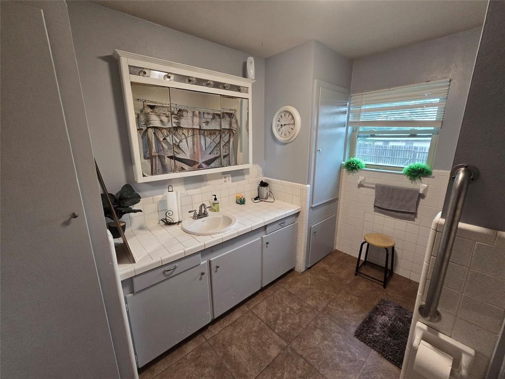 406 N Goliad Property Photo 16