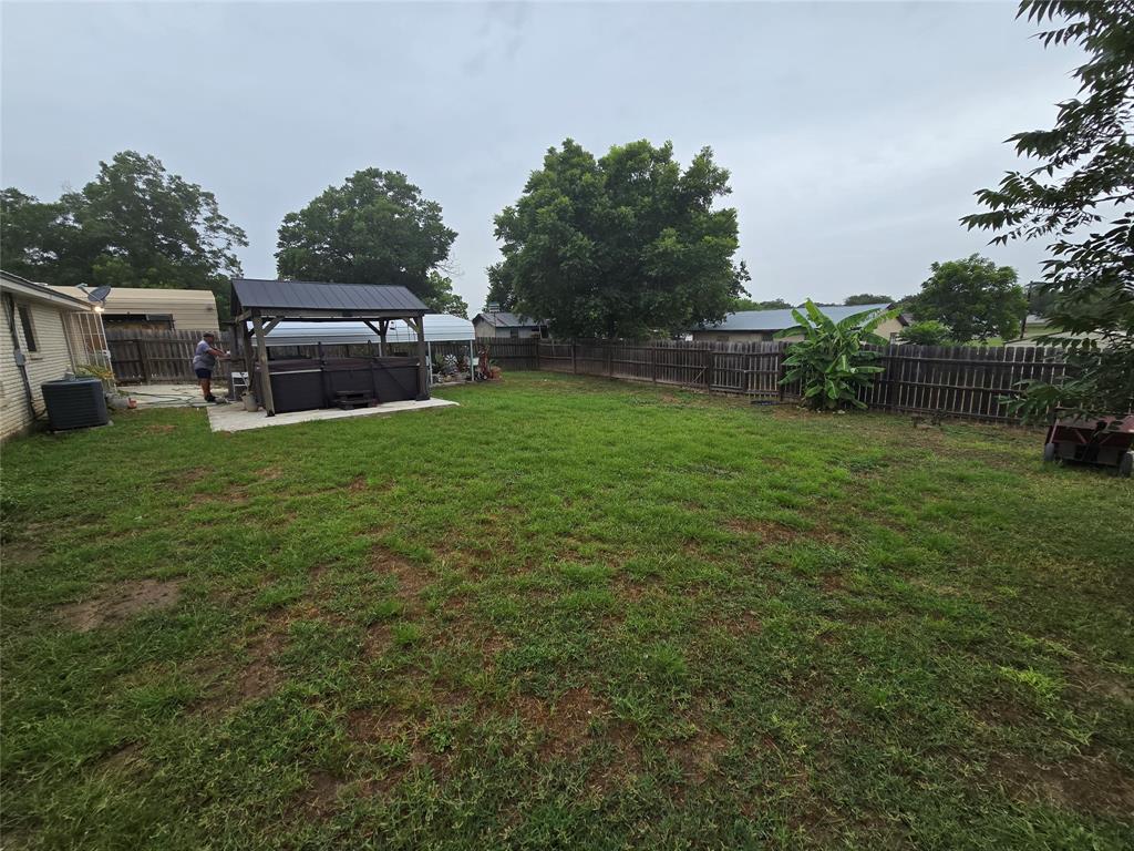 406 N Goliad Property Photo 20