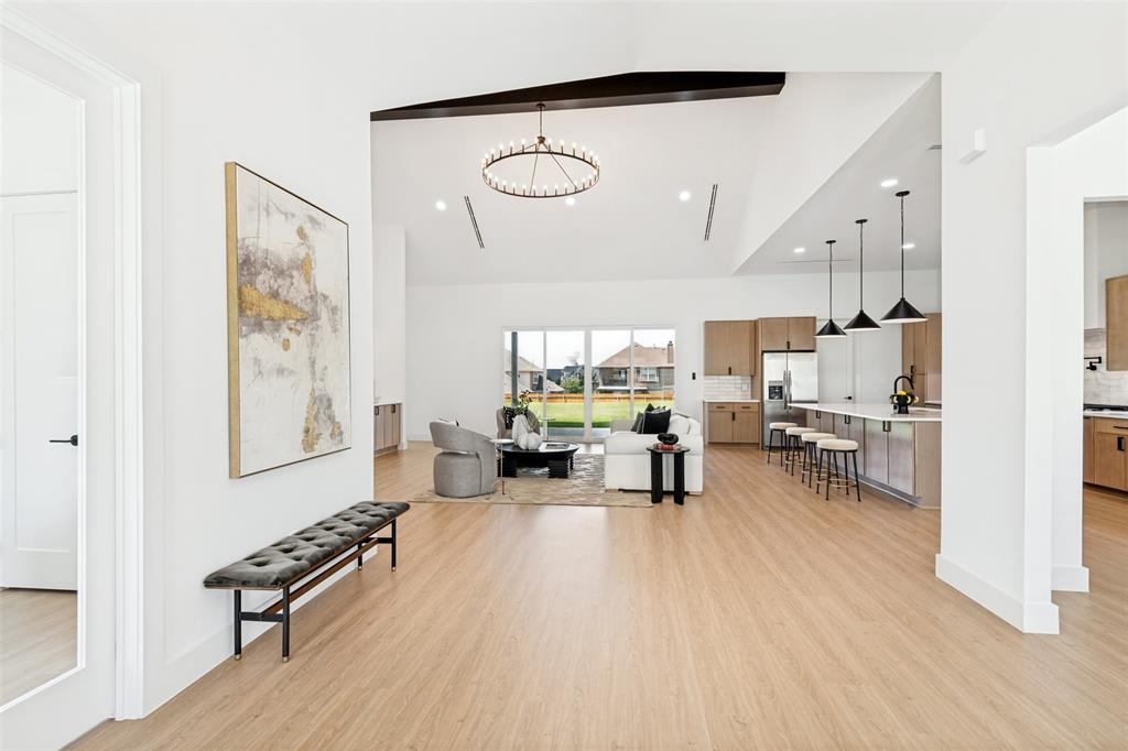 1108 Devonshire Drive Property Photo 7