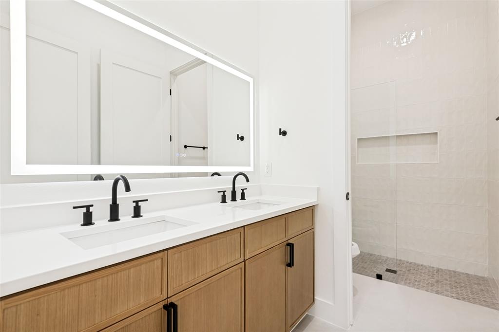 1108 Devonshire Drive Property Photo 29