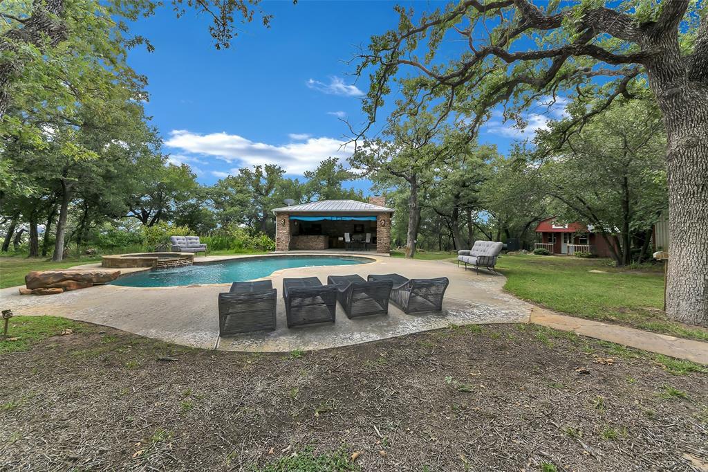 3911 N Highway 281 Property Photo 18