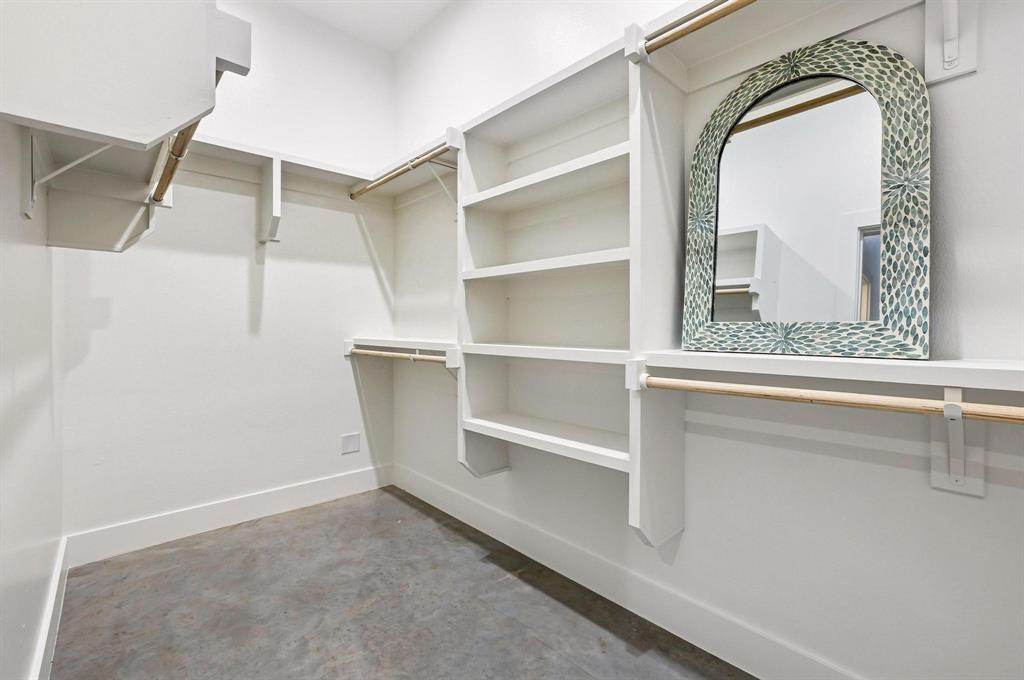 1838 S Park Avenue Property Photo 19