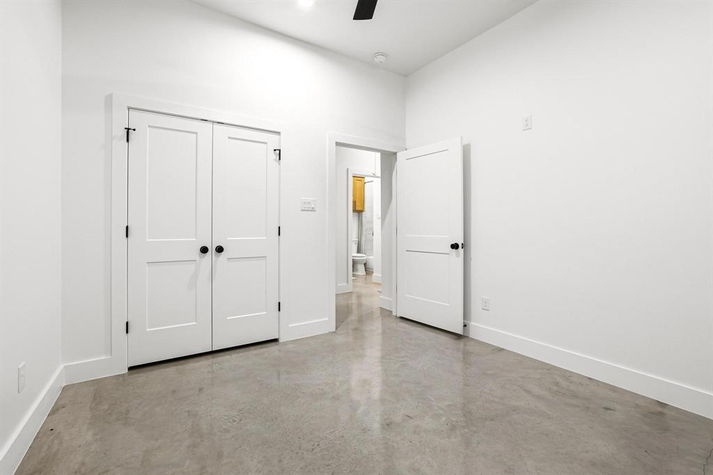1838 S Park Avenue Property Photo 28