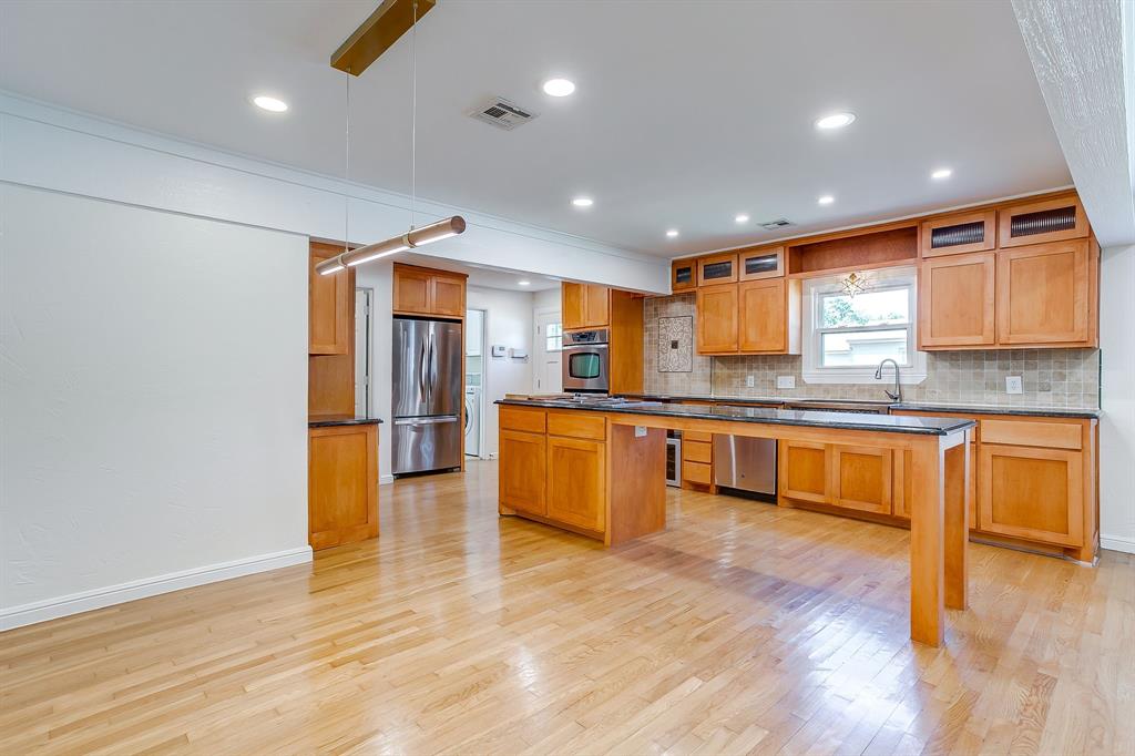 4237 Geddes Avenue Property Photo 14