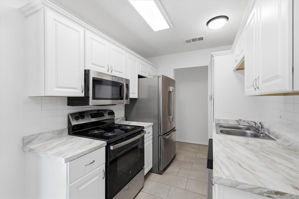 1211 Aspen Drive Property Photo 4