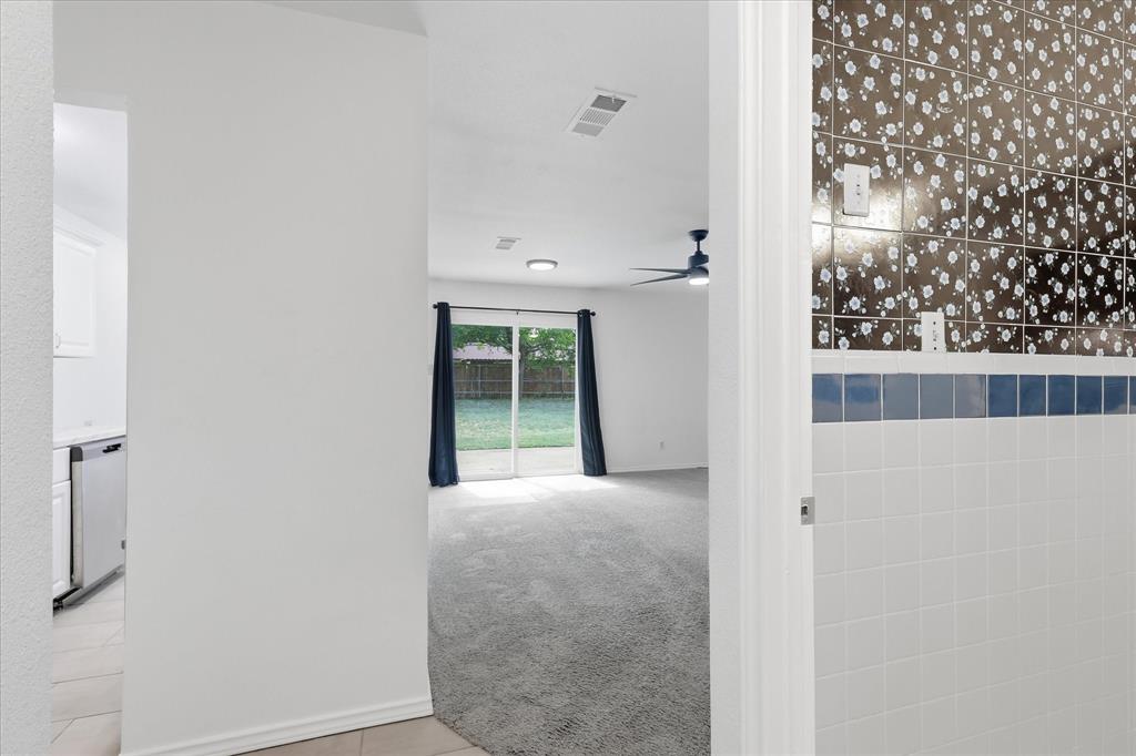1211 Aspen Drive Property Photo 9