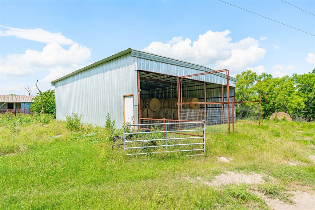 2401 County Road 382 Property Photo 12