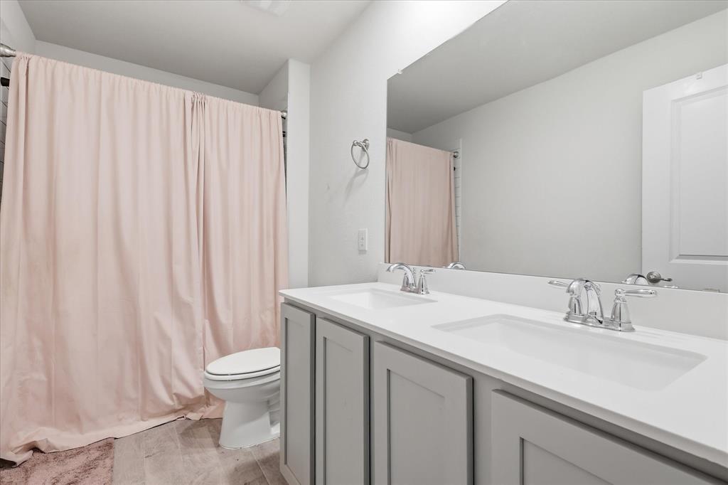 10421 Table Bluff Street Property Photo 26