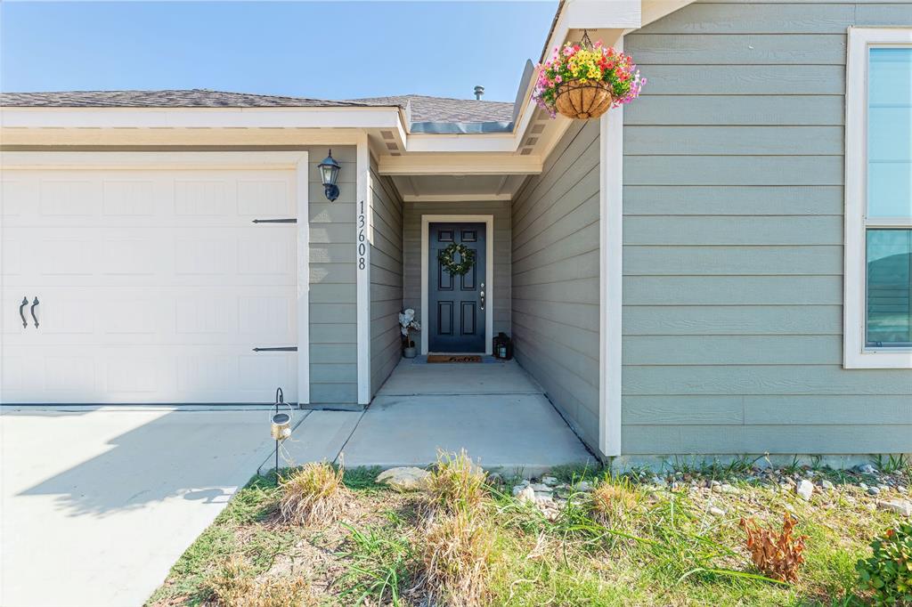 13608 Musselshell Drive Property Photo 1