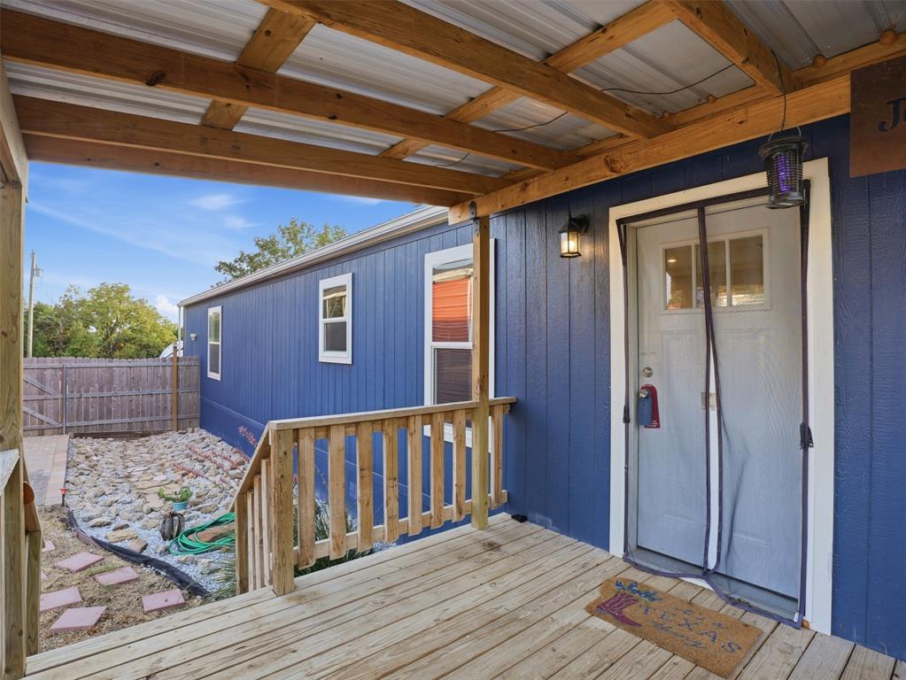 167 Lark Meadow Drive Property Photo 3