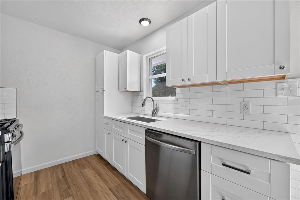 900 S 3rd Street Property Photo 12