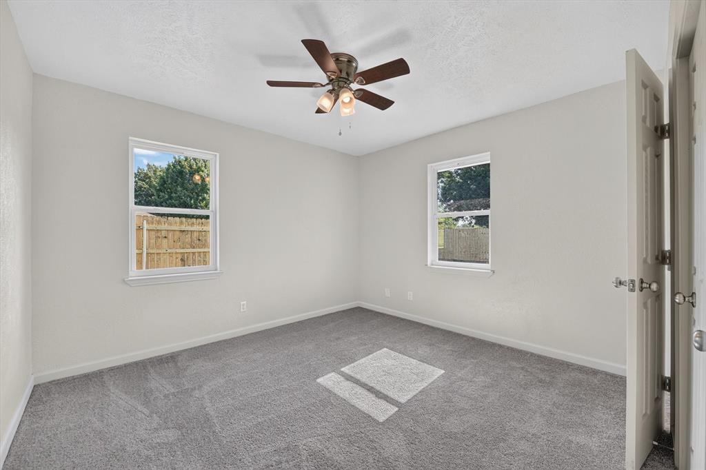 900 S 3rd Street Property Photo 20