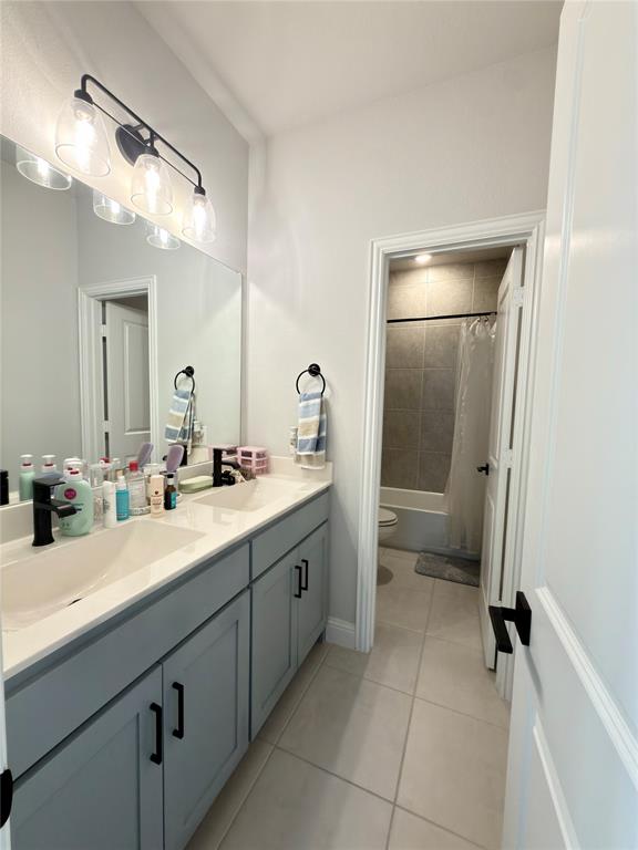 5408 Crosstrees Street Property Photo 15