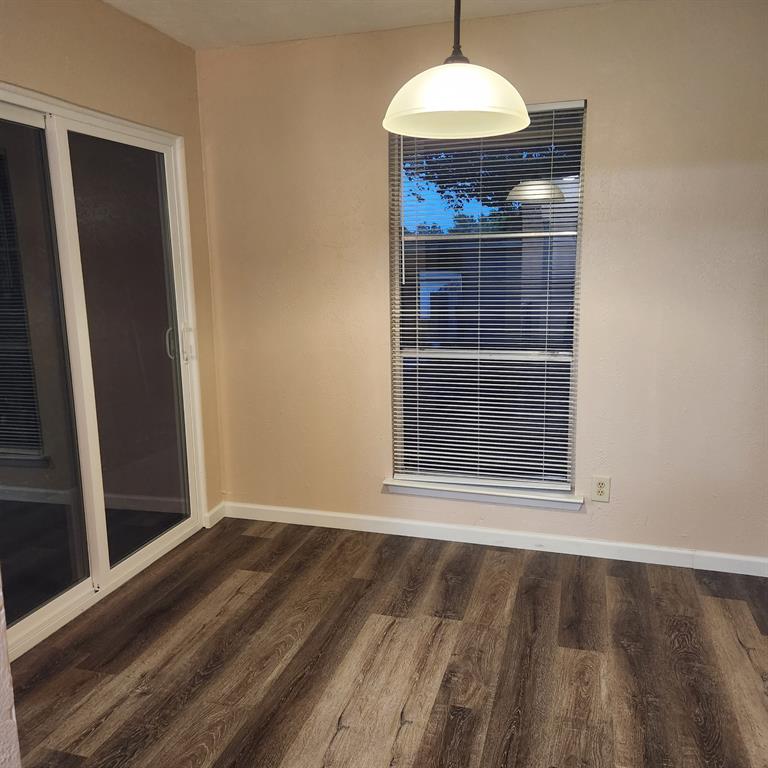 324 Valley Park Drive Property Photo 6