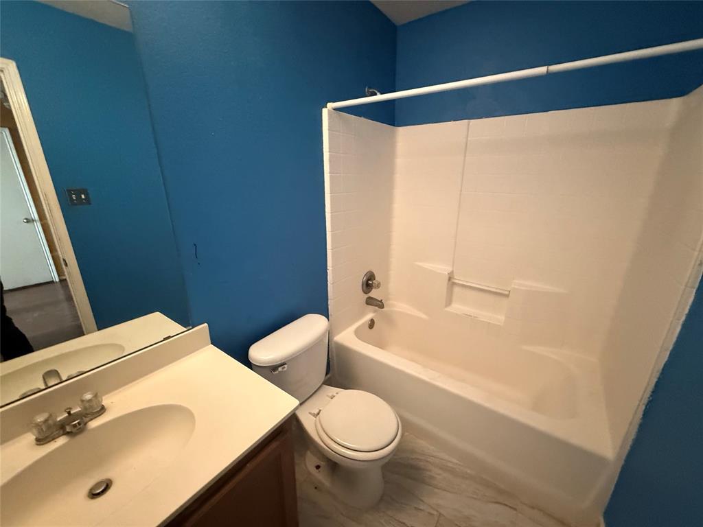 9916 Crystal Valley Way Property Photo 9