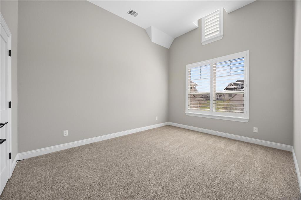 3718 Herrick Street Property Photo 33