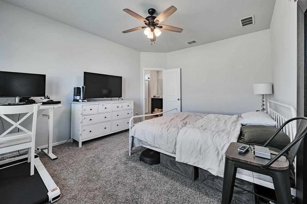 8305 Twisted Pine Way Property Photo 11