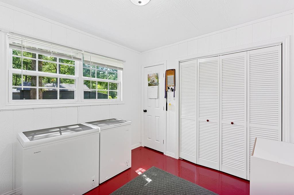 208 Southshore Drive Property Photo 6