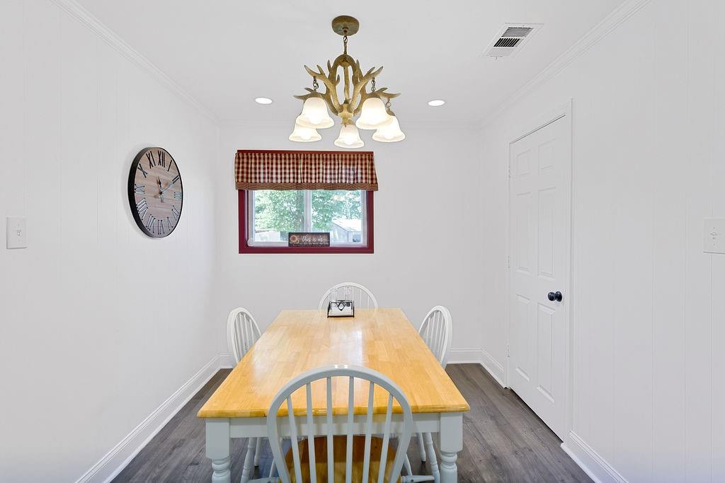 208 Southshore Drive Property Photo 7