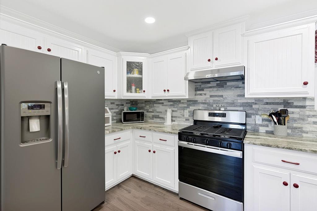 208 Southshore Drive Property Photo 13
