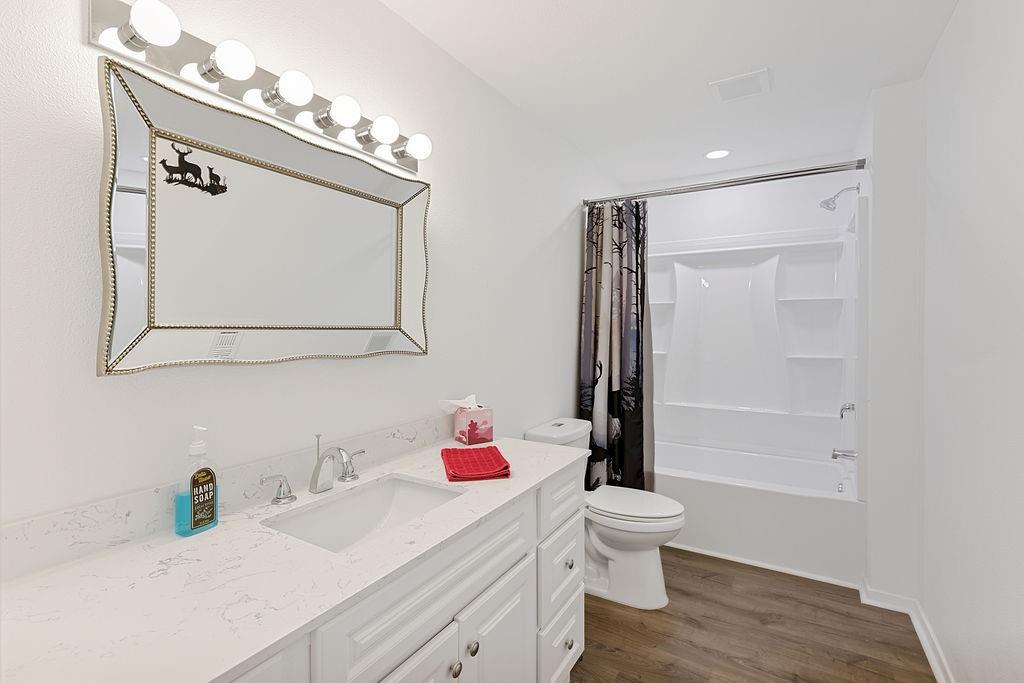 208 Southshore Drive Property Photo 27