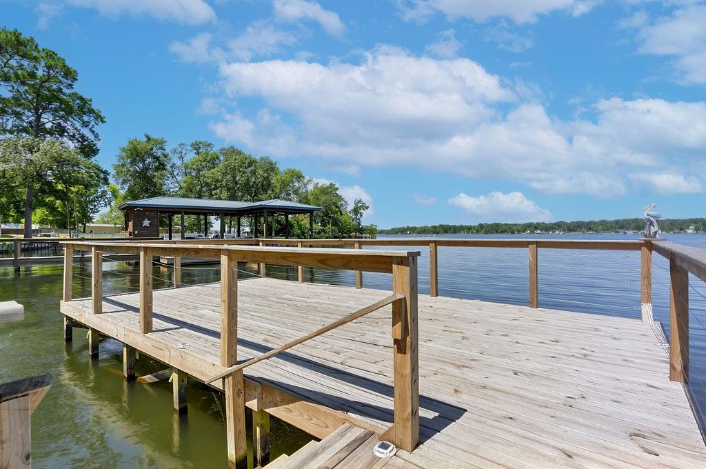 208 Southshore Drive Property Photo 38